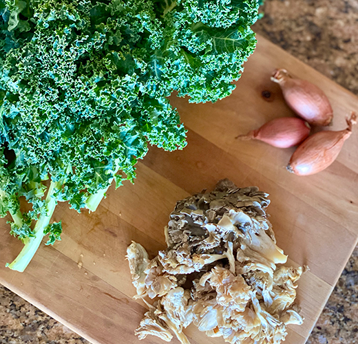 Cancer-fighting foods kale and Maitake mushrooms