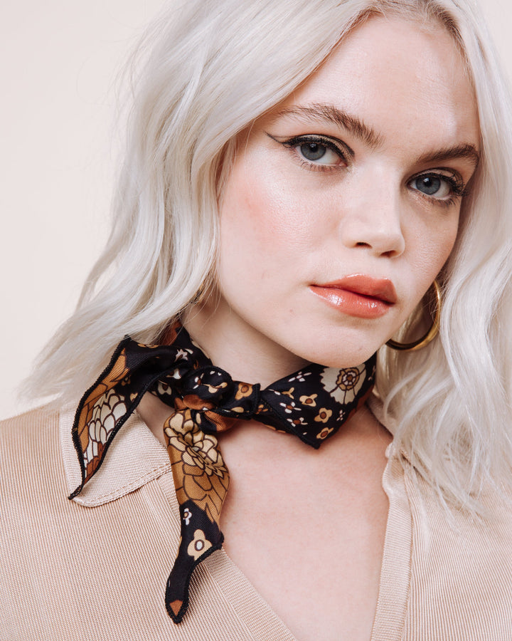 California Dreamin' - Convertible Scrunchie Tie