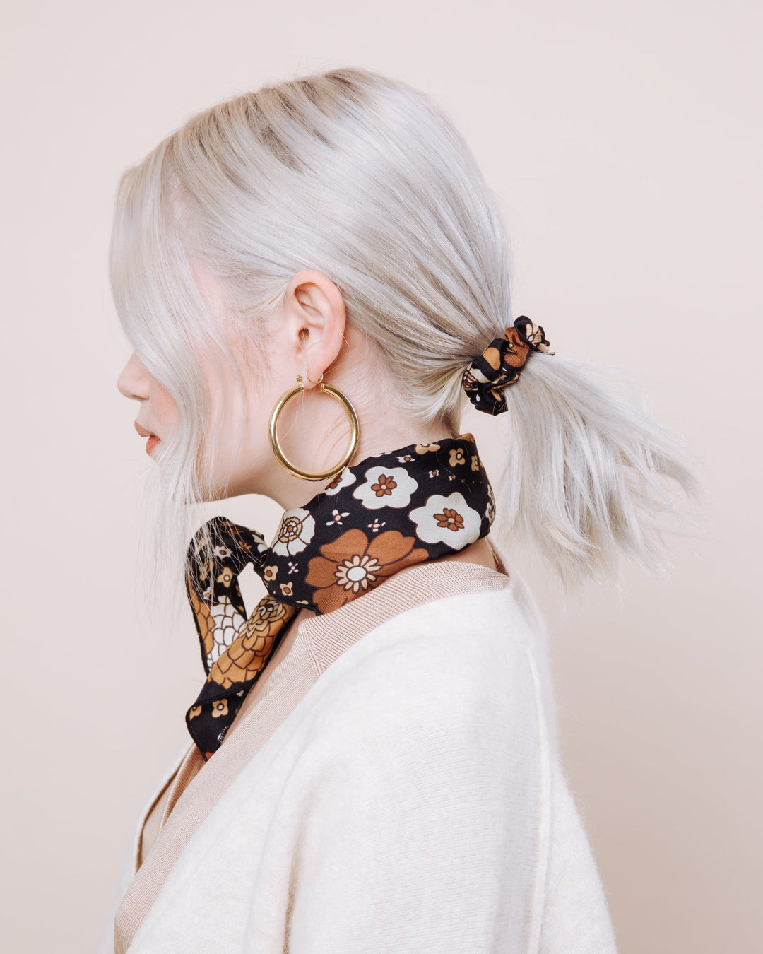 California Dreamin' - Convertible Scrunchie Tie