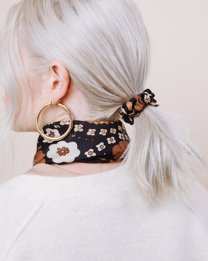 California Dreamin' - Convertible Scrunchie Tie