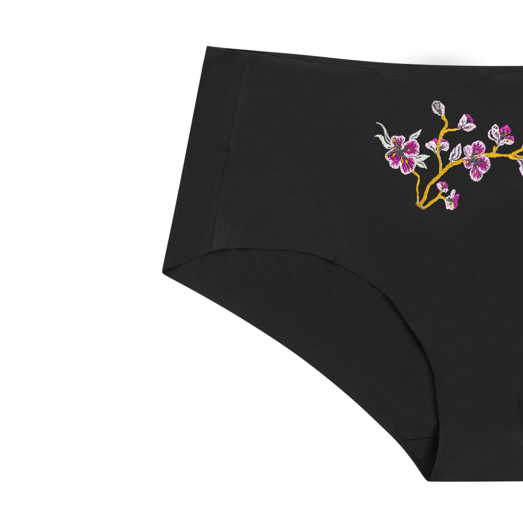 Soft Seamless Briefs with Embroidery