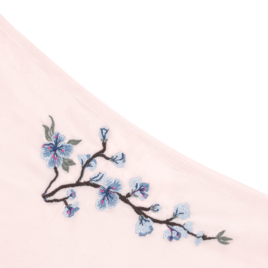 Soft Seamless Briefs with Embroidery
