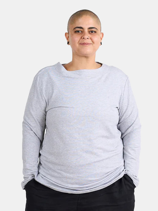Women’s Gray Chemotherapy Long-Sleeved Shirt