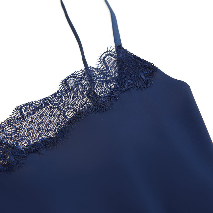 Soft Seamless Camisole with Lace