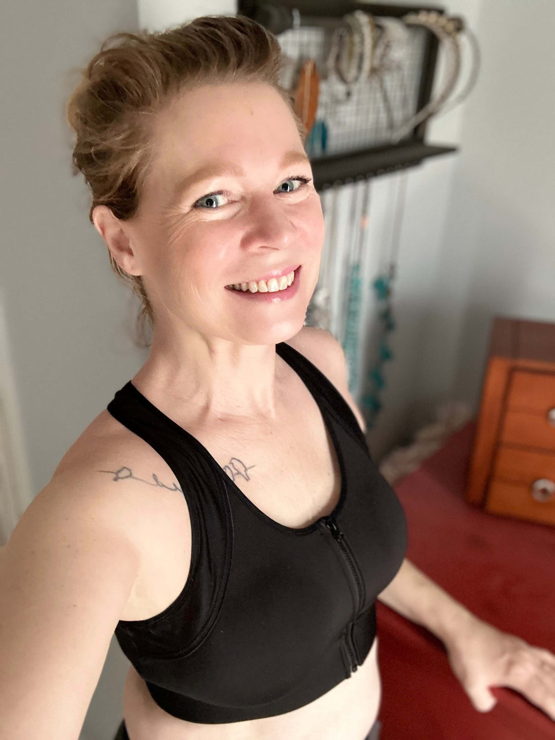 Hero Mastectomy Sports Bra With Front Closure Black