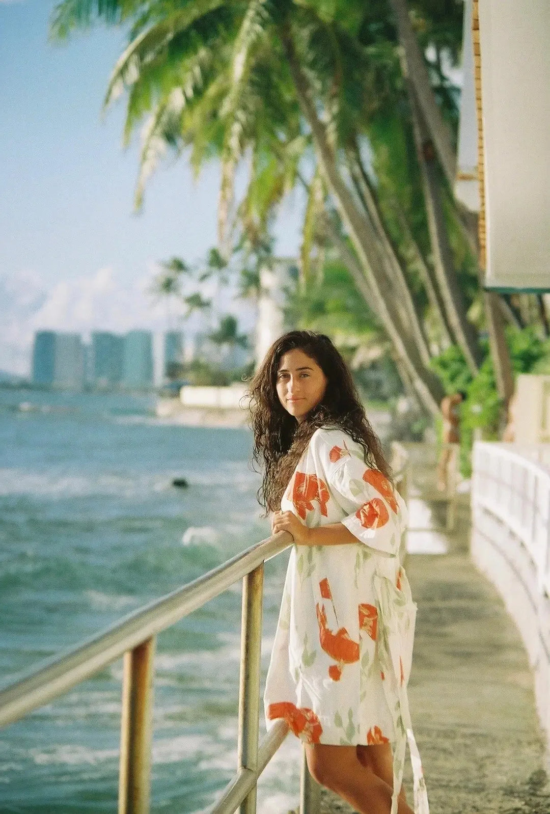 Women’s La Sirena Robe - Garibaldi Fish, White Sand