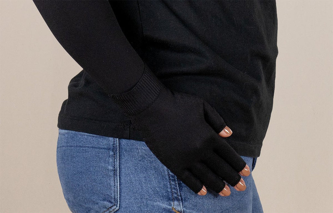 Onyx Gradient Compression Glove